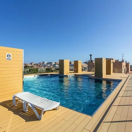 De Luxe Con Piscina Salou