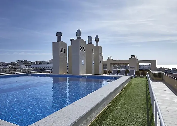 De Luxe Con Piscina