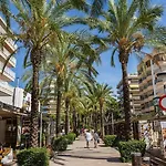 De Luxe Con Piscina * Salou