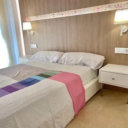 De Luxe Con Piscina Apartment