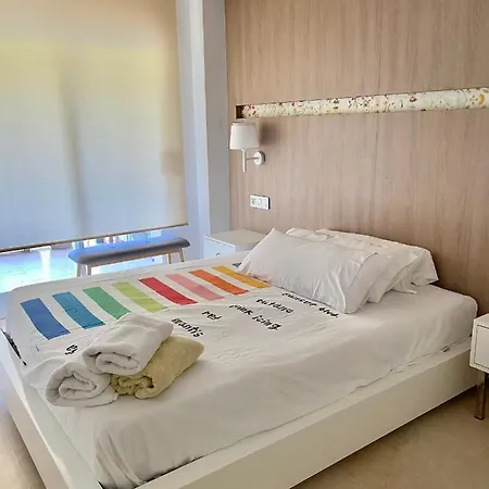 De Luxe Con Piscina Salou