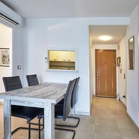 Apartment De Luxe Con Piscina *