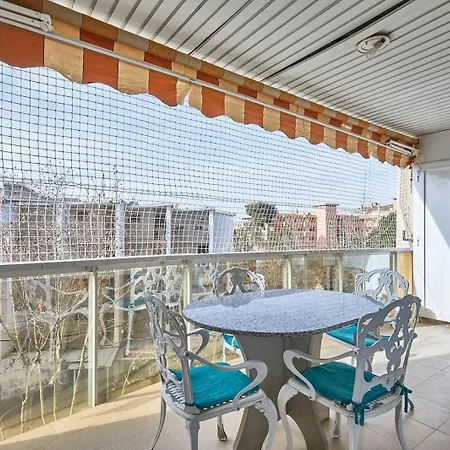 Apartment De Luxe Con Piscina *