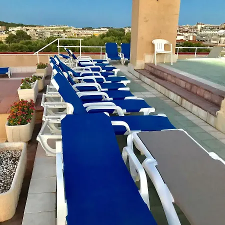 De Luxe Con Piscina Apartment Salou