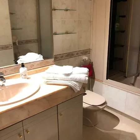 De Luxe Con Piscina *