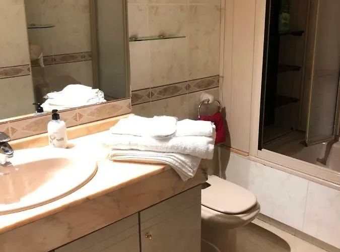 De Luxe Con Piscina *