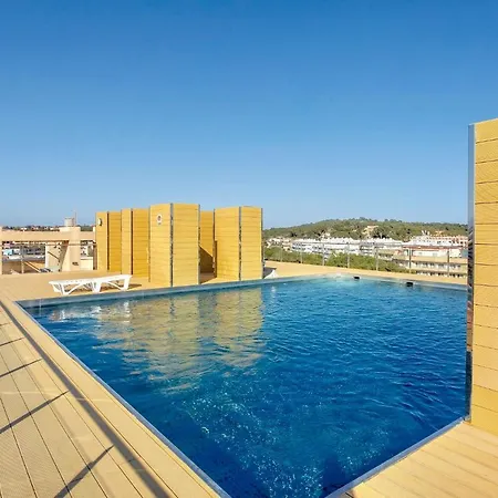 Apartament De Luxe Con Piscina