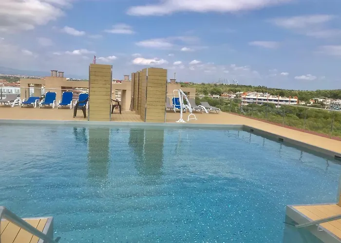 De Luxe Con Piscina Lejlighed *